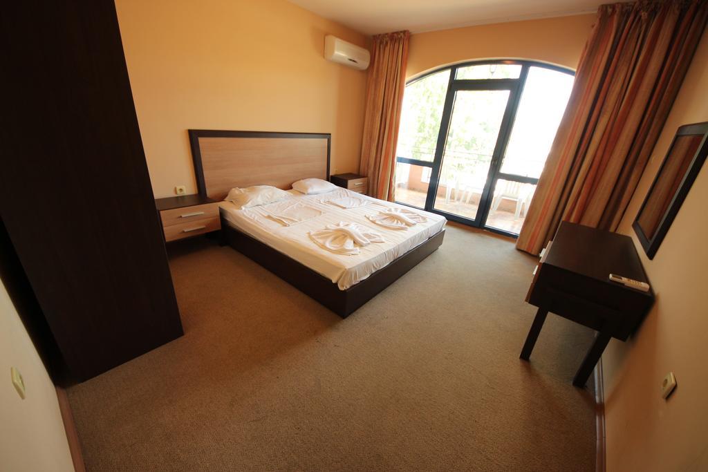 Menada Villa Bonita Apartments ซันนีบีช ภายนอก รูปภาพ